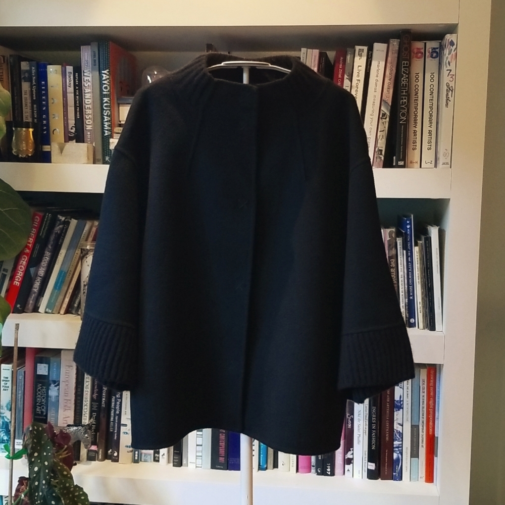 Carolina Herrera black wool and cashmere jacket